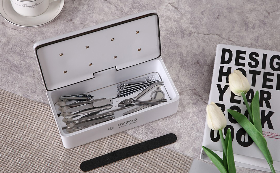 5 Gadgets That Will Keep You Safe During Your Next Flight