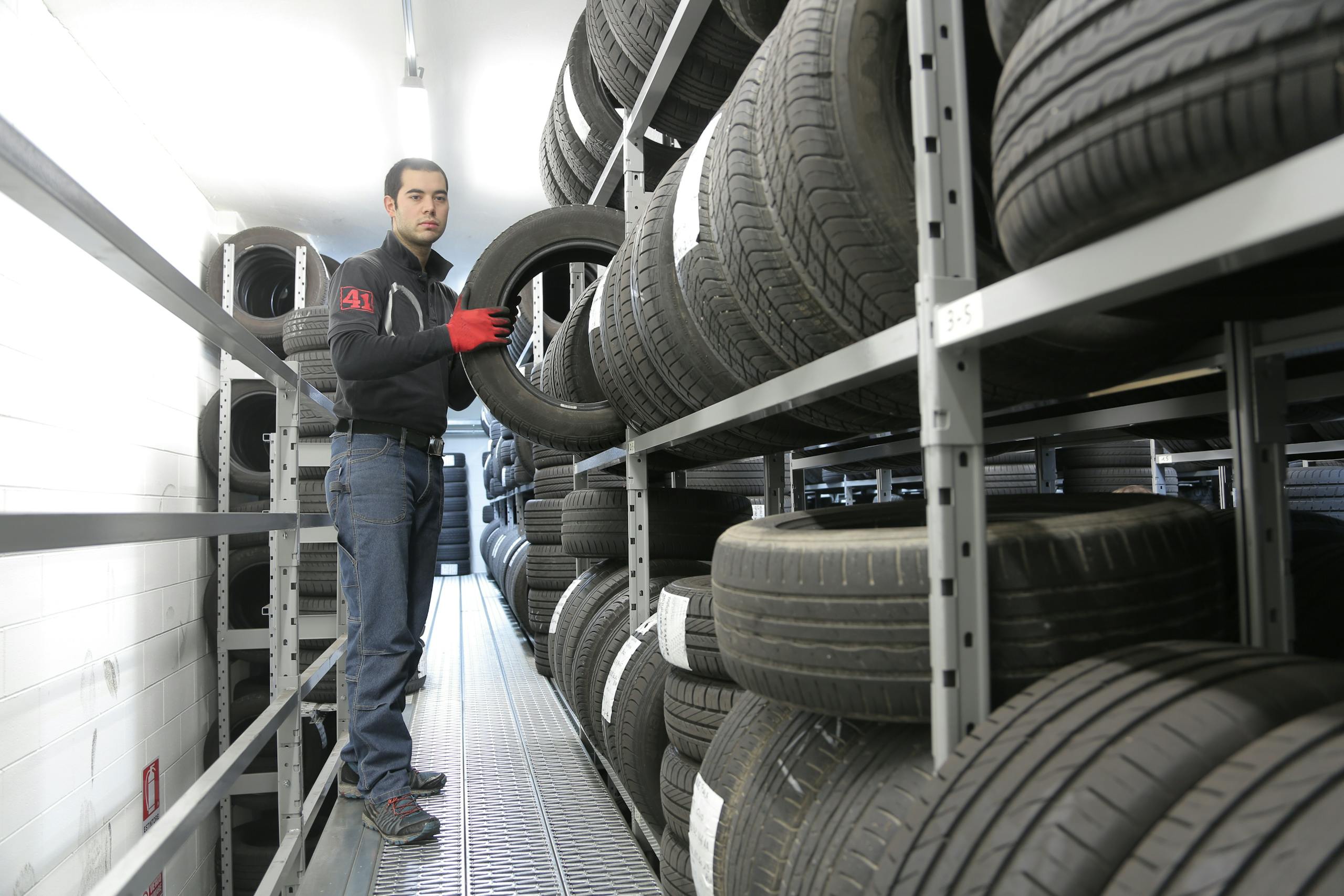 How to Store Tires in a Storage Unit: The Best Way to Keep Your Tires in Good Shape Even in Long-Term Storage